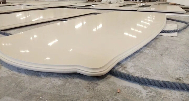 Fashionable Made Beige Gloss Kitchen Cabinets For Residential Projects